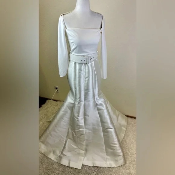 Solace London Mabel Belted Wedding Dress US 6 NWT - Picture 12 of 16